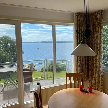 Am Grossen Ploener Ascheberg (Schleswig-Holstein)